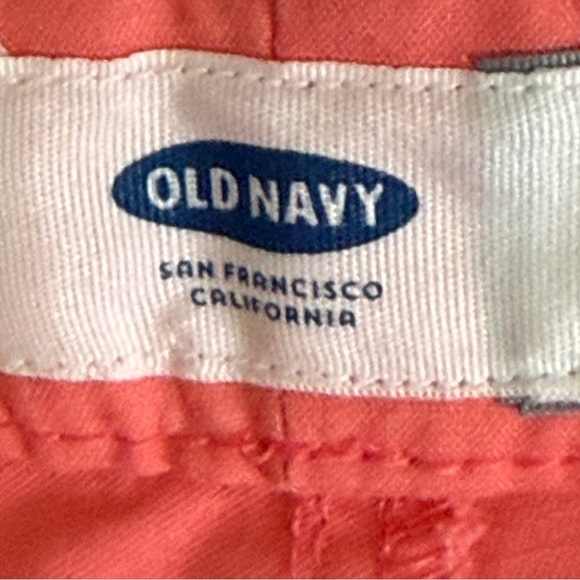 Old Navy tomato color Bermudas Vibrant Cotton Style - Picture 8 of 10